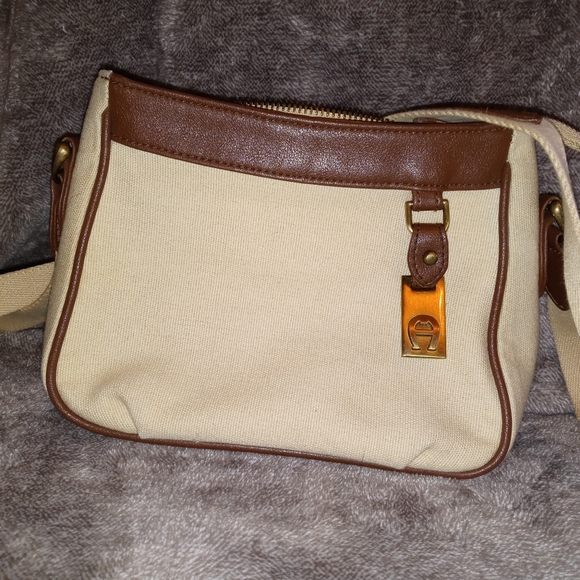 Etienne Aigner bag - Picture 2 of 8